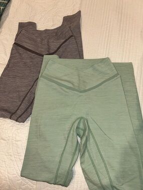 High-Rise Seamless Performance Leggings - Sage Green